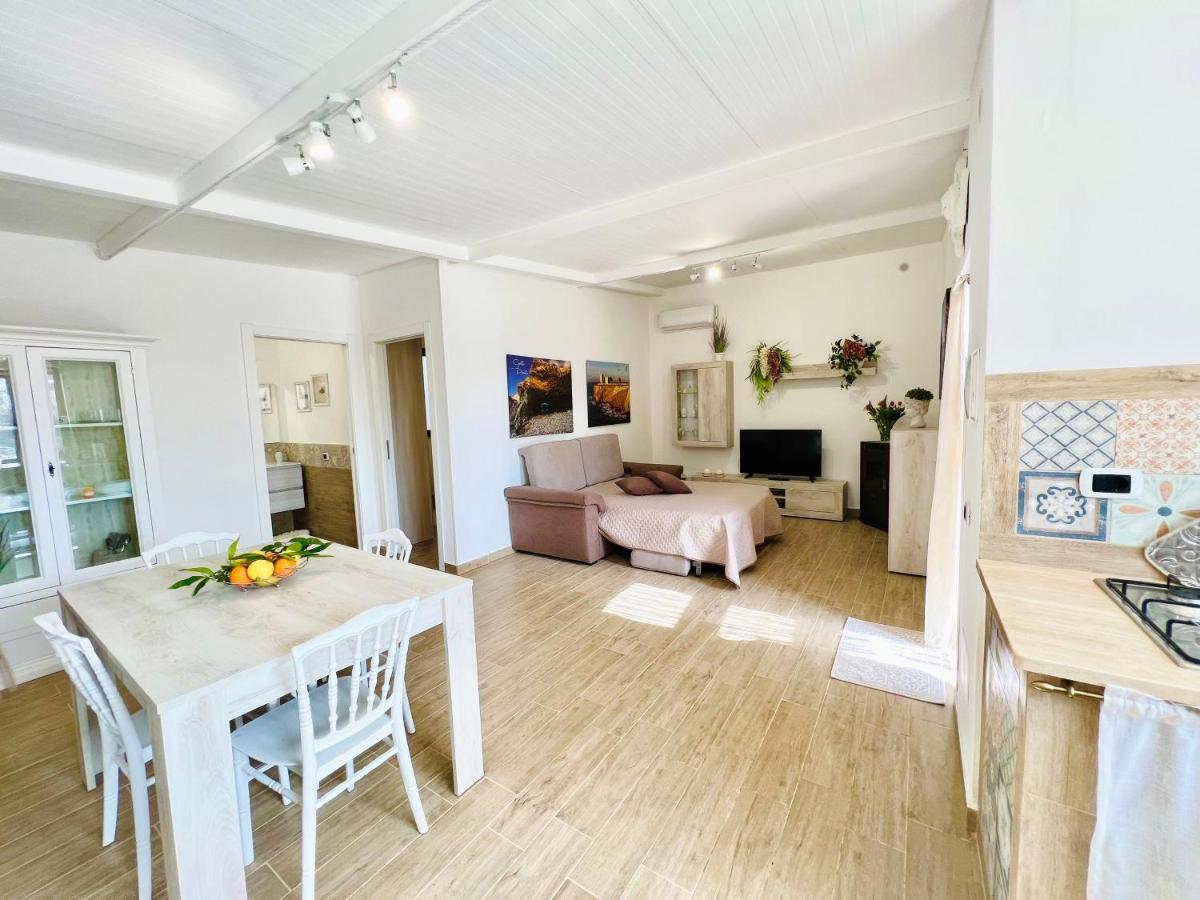 Nonna Felicia Apartment แตร์ราซีนี ภายนอก รูปภาพ