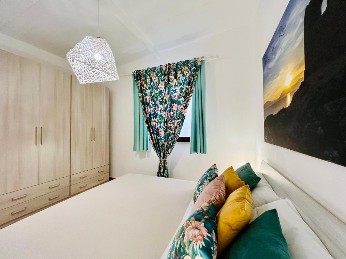 Nonna Felicia Apartment แตร์ราซีนี ภายนอก รูปภาพ